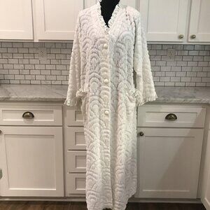 Stan Herman Studio Robe Womens Medium White Chenille Ruffle Satin Vintage